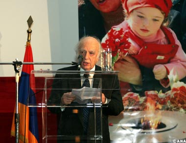 Grèce : Manifestation demandant la reconnaissance du Génocide des Arméniens
