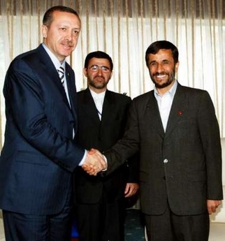 18 mai : Erdogan menace la France