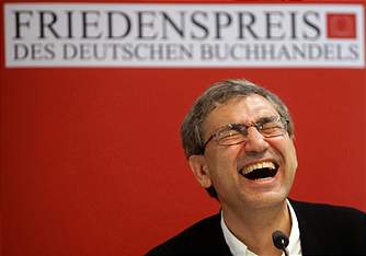 Génocide arménien: Orhan Pamuk prône la liberté d&rsquo;expression en Turquie