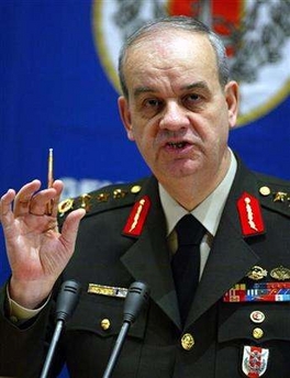 Turquie – Le chef de l&rsquo;armée de terre redoute une montée de l&rsquo;islamisme
