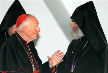Karekine II évoque le génocide des Arméniens lors du second congrès des chefs des religions mondiales et traditionnelles