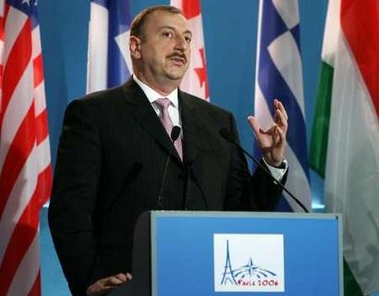 Le président azerbaïdjanais en France en janvier 2007