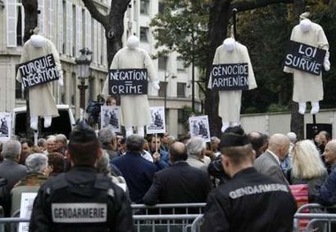 France: vote d&rsquo;une loi sur le génocide arménien fustigée par Ankara