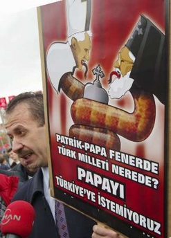 Kemal Kerenzci : «Si on commence à parler de génocide, en 2015, les Arméniens nous réclameront des territoires»