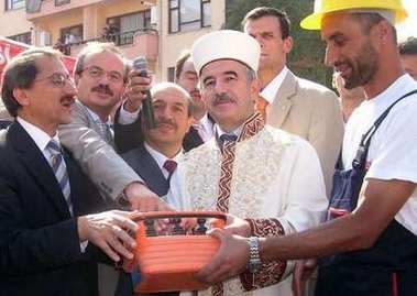 Ali Bardakoglu « Le pape devra dire que l&rsquo;islam est pacifique »