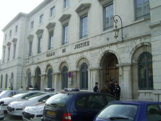 Procès des jeunes d&rsquo;origine turque accusés de l&rsquo;attaque d&rsquo;un stand arménien à Valence : verdict le 15 décembre