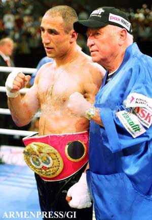 L&rsquo;Arménien Arthur Abraham, élu « meilleur boxeur d&rsquo;Allemagne » de l&rsquo;année 2006