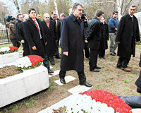 Abdullah Gul se souvient des diplomates turcs assassinés par l&rsquo;ASALA