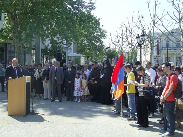 Montélimar inaugure un Khatchkar en plein centre-ville