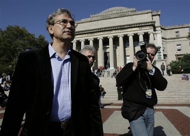 Séjour d&rsquo;Orhan Pamuk en France