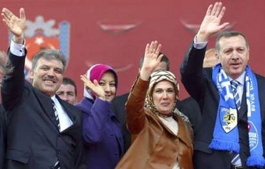 Erdogan acclamé par des milliers de personnes dans l&rsquo;est de la Turquie