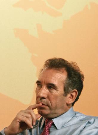 Bayrou – Santini : à quel Saint se vouer ?