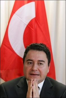 Ali Babacan recommande vivement à la communauté turque des Etats-Unis de s&rsquo;opposer à la résolution arménienne