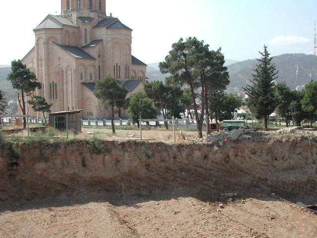 Cimetières Arméniens : Après Bakou, Tbilissi…