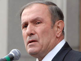 Levon Ter Petrossian est candidat