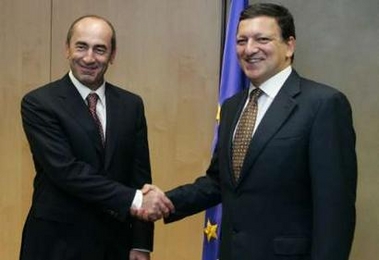 Le président de Commission Européenne invite l&rsquo;Arménie et la Turquie « à franchir des étapes réelles pour une réconciliation »