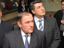 Le parti de Demirchian se rallie à Ter Petrossian