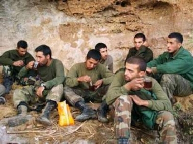 Turquie: huit soldats libérés par le PKK écroués par une Cour militaire