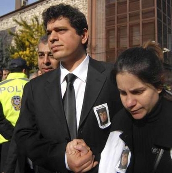 Arat Dink n&rsquo;a pas quitté définitivement la Turquie