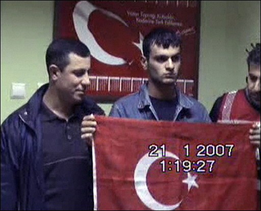 Meurtre de Hrant Dink: poursuites contre deux gendarmes turcs