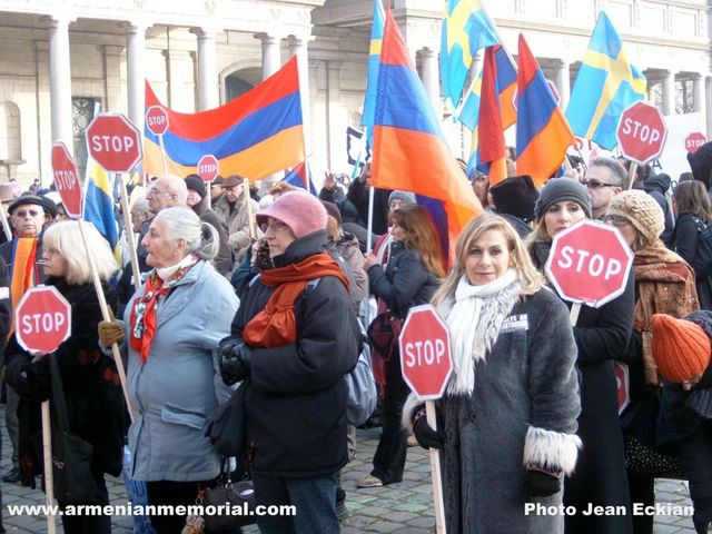 Les Arméniens d&rsquo;Europe protestent à Bruxelles