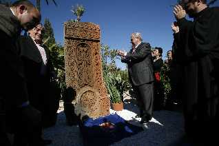Inauguration du premier khatchkar d&rsquo;Espagne à Alicante