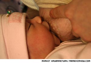Se préparer à la parentalité : les organisations non gouvernementales travaillent pour remplir le manque d&rsquo;information pour les femmes enceintes