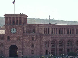 La pauvreté a baissé plus vite que prévu