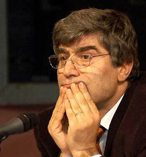 Les démocrates turcs, entre paranoïa et schizophrénie ?