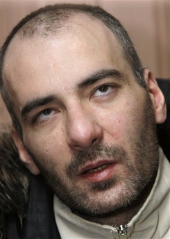 Kasparov et Boukovski réclament l&rsquo;hospitalisation d&rsquo;Aleksanian