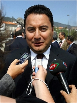 Babacan : «  Je pense qu&rsquo;il y aura une occasion de discuter de la question arménienne »