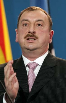 Bakou réaffirme le principe de non-ingérence face à la situation en Arménie