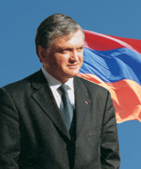 Le Discours d&rsquo;Eward Nalbandian à la mairie de Paris
