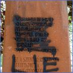 Le « Khatchkar » de Budapest (Hongrie) en mémoire du génocide arménien, vandalisé