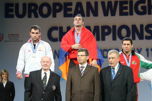 Dikran V. Mardirossian (85 kg) champion d&rsquo;Europe, Ara Khatchatrian (77 kg) vice-champion