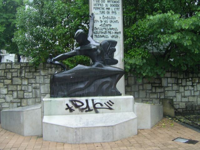 Le mémorial du génocide arménien de Valence vandalisé