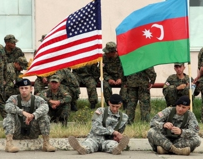 La Russie et la Géorgie entament chacune de grandes manoeuvres militaires