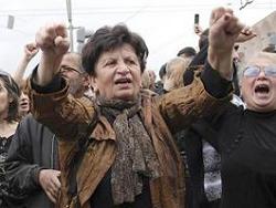 5000 partisans de l&rsquo;opposition manifestent à Erevan