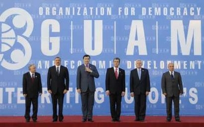 Sommet Géorgie-Ukraine-Azerbaïdjan : Aliev soutient un projet d&rsquo;oléoduc ukrainien