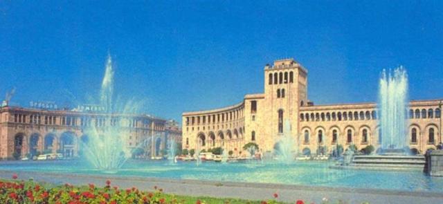 Le président arménien adresse un message de condoléances à son homologue français