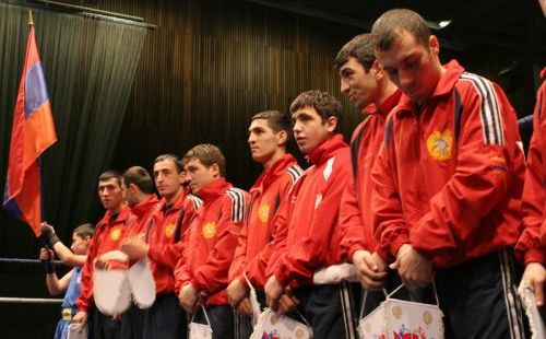 Le boxeur Hovhannés Danielyan (Arménie) qualifié pour les huitièmes de finale