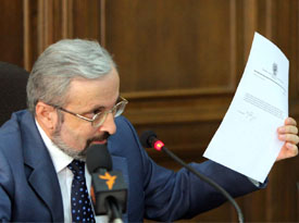 Coup double : Tigran Torossian quitte le Parlement et le Parti républicain