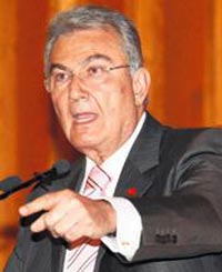 Arménie- Turquie : le chef de l&rsquo;opposition turque ironise sur la visite de Gül