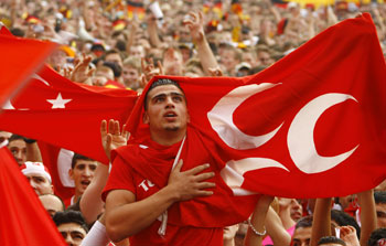 Arménie-Turquie, au-delà du footbal ( FRANCE INFO)
