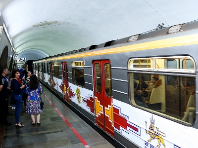 Inauguration d&rsquo;une rame de métro à Erévan aux couleurs de l&rsquo;Ourartou pour le 2800ème anniversaire d&rsquo;Erévan-Erébouni