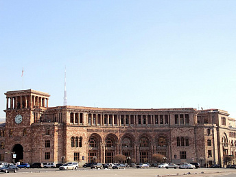 Nikol Pashinyan congédie deux vice-ministres