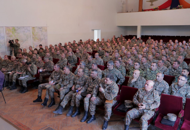 Conclusions et analyse à Hadrout (Artsakh) des exercices militaires conjoints entre les armées d&rsquo;Arménie et de l&rsquo;Artsakh