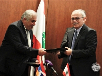 Charte d&rsquo;amitié et de coopération signée entre la ville de Martakert (Artsakh) et Bourj Hammoud (Beyrouth, Liban)