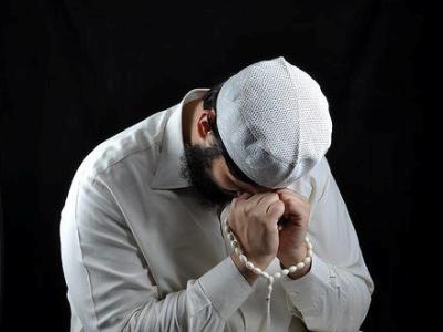 En Azerbaïdjan l&rsquo;habit ne fait pas le mollah !