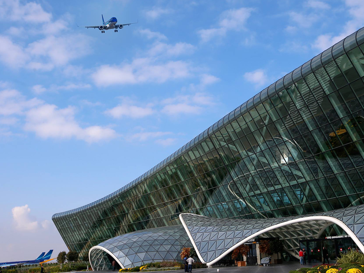 L&rsquo;Azerbaïdjan refoule à l&rsquo;aéroport de Bakou une dame de 81 ans venant de Saint-Pétersbourg pour cause de patronyme arménien…